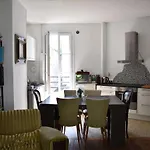 3 Storey Flat With Private Terrace