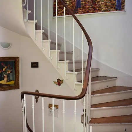 Apartment 3 Storey Flat With Private Terrace