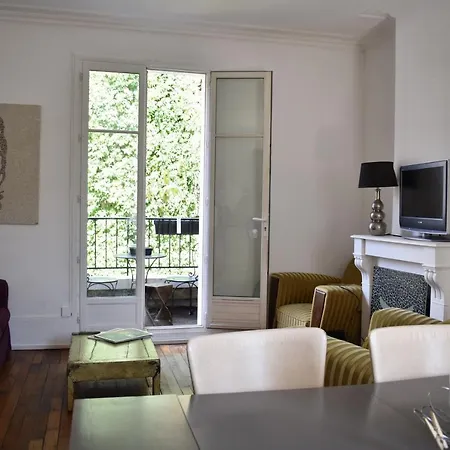 Apartment 3 Storey Flat With Private Terrace Paris